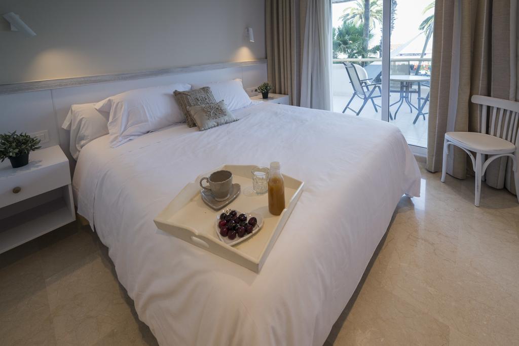 Mediterraneo Sitges Exterior photo