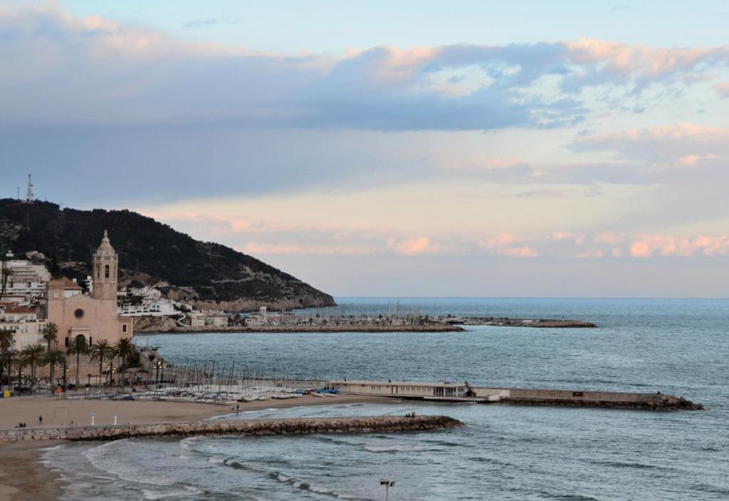 Mediterraneo Sitges Exterior photo